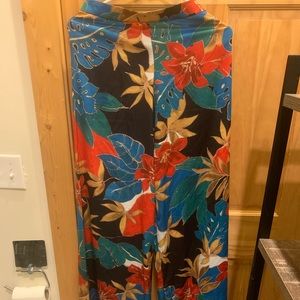 NWT - NEVER WORN - ALICE & OLIVIA PANTS - size 0